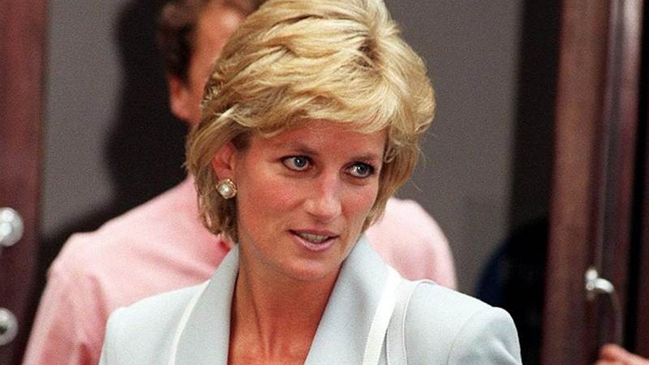 Nueva biografía revela amenaza de muerte de Lady Di a Camila Parker