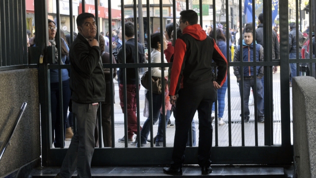 Atentado terrorista en Subcentro de Escuela Militar deja 14 heridos