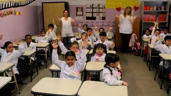 Polémica en Argentina por reforma educacional en escuelas de Buenos Aires