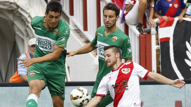 Enzo Roco fue titular en victoria de Elche sobre Rayo Vallecano por la liga española