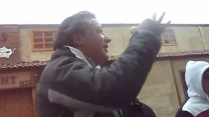   Denuncian que dueño de restorán despidió a trabajadores en plena calle 