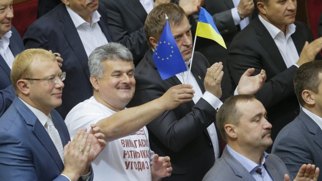 Parlamento Europeo aprobó el acuerdo de asociación UE-Ucrania