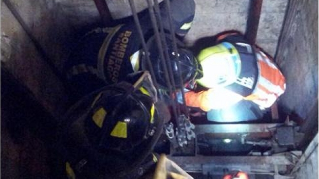Persona cayó por la caja de ascensor desde un octavo piso