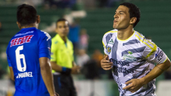 Isaac Díaz brilló con un triplete en triunfo de Jaguares por la Copa MX