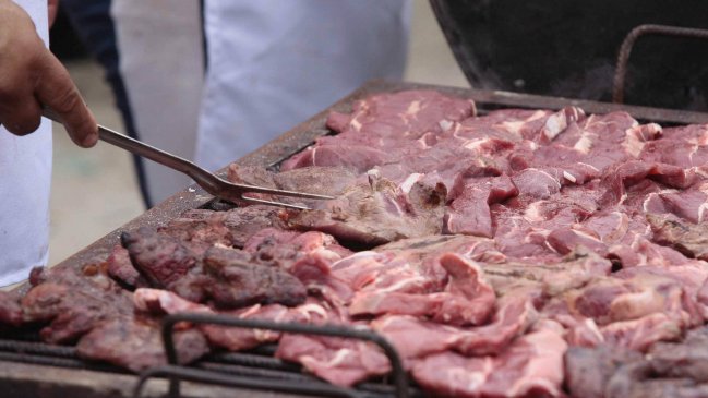 Mujer resultó quemada al intentar prender un asado con soplete