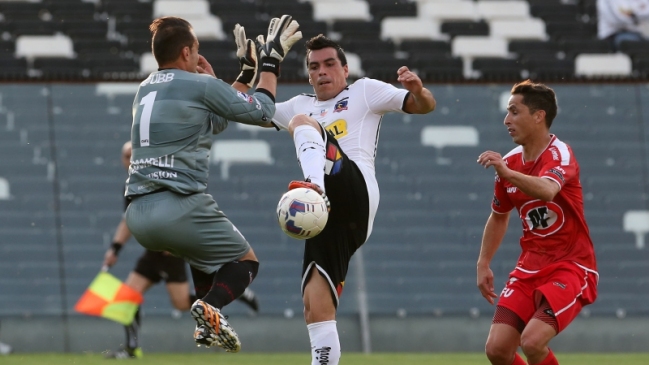 Colo Colo cedió terreno en su lucha por el Torneo de Apertura tras igualar con Ñublense
