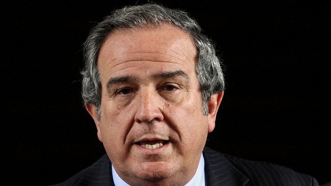 Timonel CPC: Los políticos desfilan a las empresas para que les pongan lucas