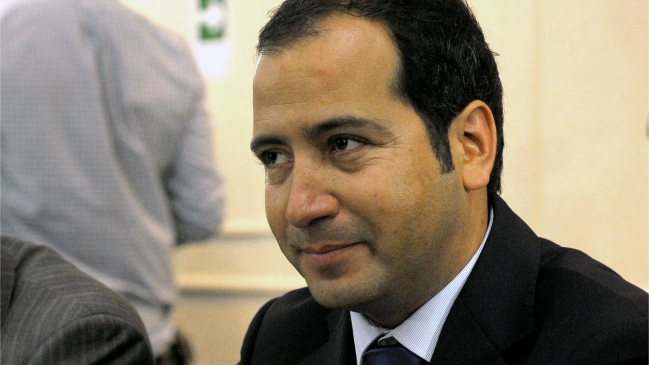 Intendente Mitchel Cartes declaró en calidad de imputado ante fiscal en Iquique