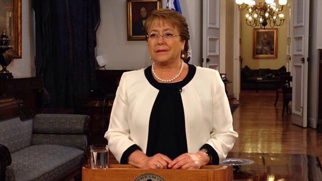 Presupuesto 2015: Bachelet destacó gastos en Educación, Salud y Protección Social