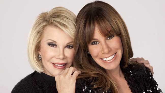 Familia de Joan Rivers demandará a la clínica donde fue intervenida la comediante