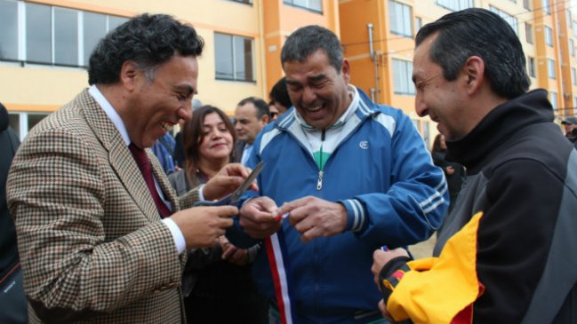 Minvu entregó viviendas a 118 familias del cerro La Cruz en Valparaíso
