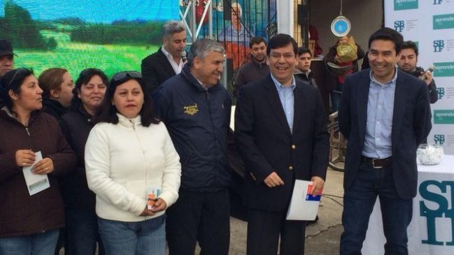 Locatarios de la Vega firmaron convenio para recibir educación financiera