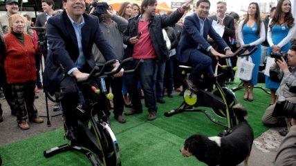   Ministro de Hacienda celebró el 