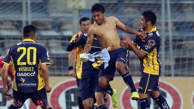 Barnechea sorprendió a Cobreloa y celebró su tercera victoria en Primera División