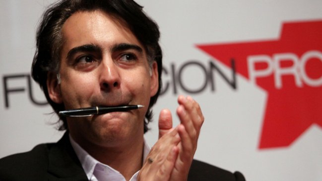 Enríquez-Ominami a Velasco: No es una buena práctica quedarse callado