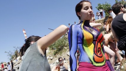 Desfiles, bailes y cuerpos pintados cierran el carnaval 