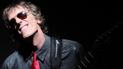 Argentina emite sello postal como homenaje a Luis Alberto Spinetta