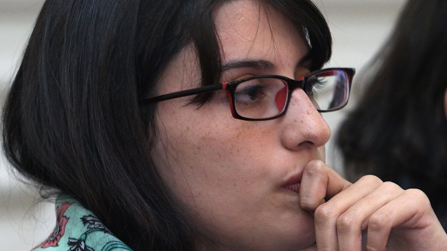 Presidenta FECh: Reforma educacional ha virado hacia la derecha