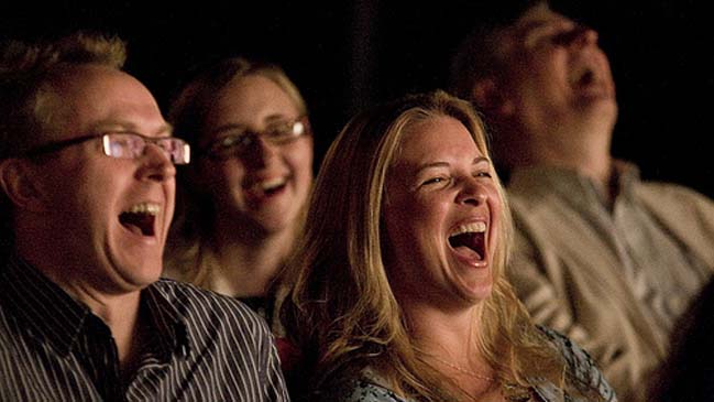 El club de la comedia que cobra por cada carcajada