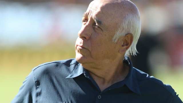 Nelson Acosta destacó el crecimiento de Claudio Bravo: 