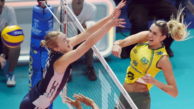 Estados Unidos castigó a Brasil y buscará el título en el Mundial femenino de voleibol