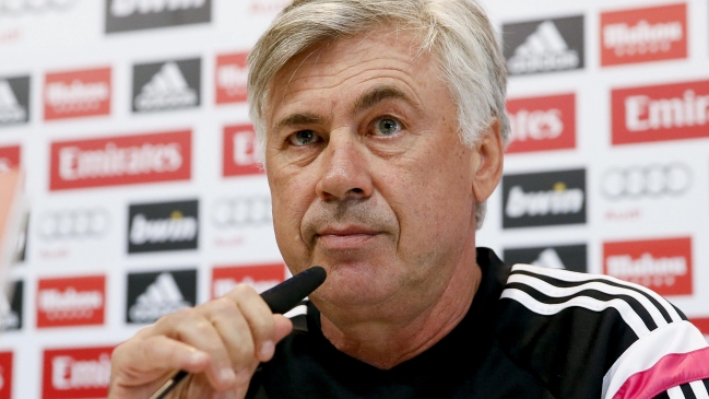 Berlusconi afirmó que Ancelotti aconsejó sobre fichajes a AC Milan