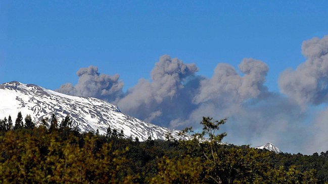 Volcán Copahue mantiene inestabilidad, pero aún no es necesaria evacuación