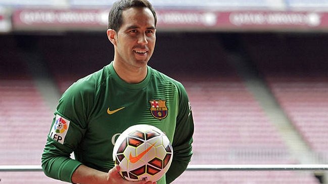 Claudio Bravo es el nuevo embajador del patrocinador de la liga española en Chile