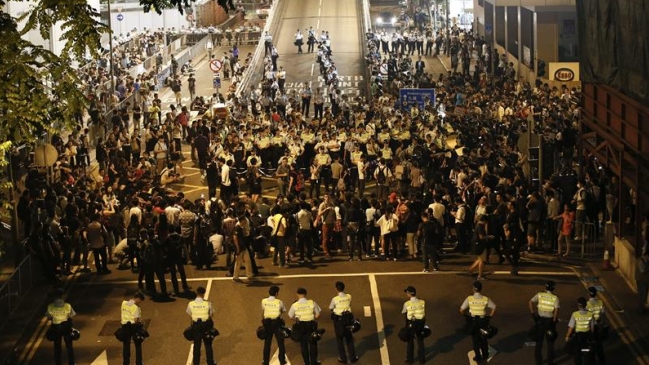 Gobierno de Hong Kong se muestra dispuesto a iniciar diálogo con estudiantes