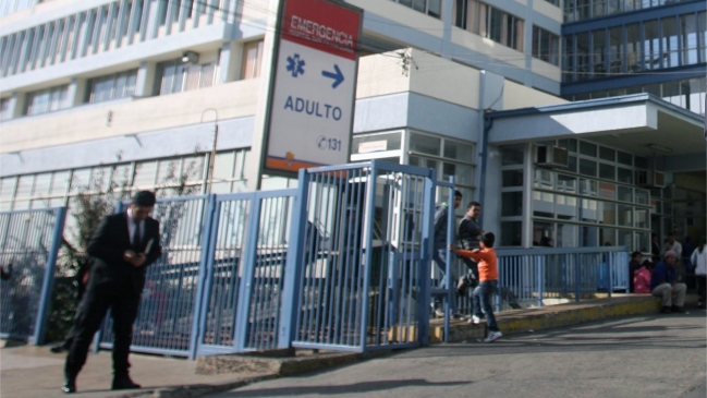 Sename no descartó más involucrados en agresión a menor en Hospital Carlos van Buren