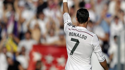 Cristiano Ronaldo registra 15 goles en ocho partidos al marcar dos en triunfo sobre Levante