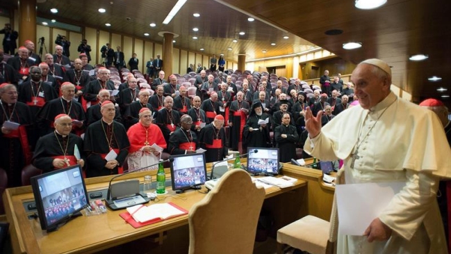 El papa pidió respuesta adecuada al terrorismo 