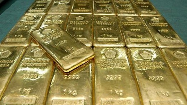 Policía encontró 20 kilos de oro enterrados en vivienda de Brasil