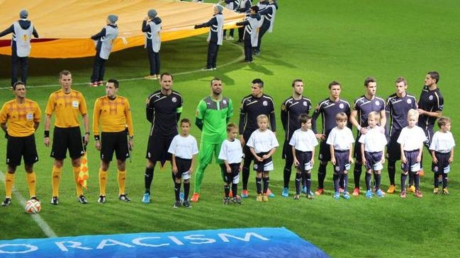 Angelo Henríquez anotó en dura derrota de Dinamo Zagreb frente a Salzburgo