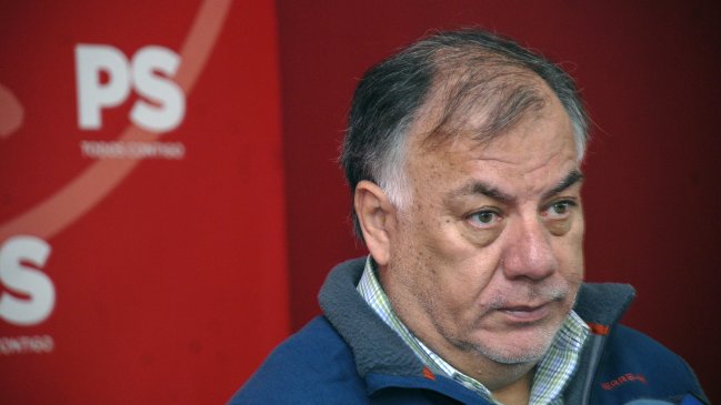 Timonel PS a Piñera: Debatamos de libertad en 