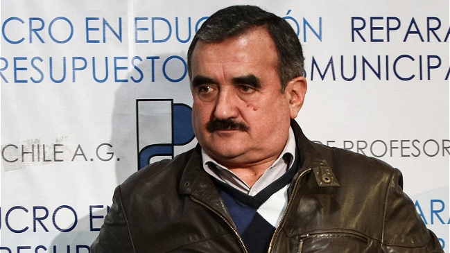 Colegio de Profesores amenazó con iniciar un paro indefinido