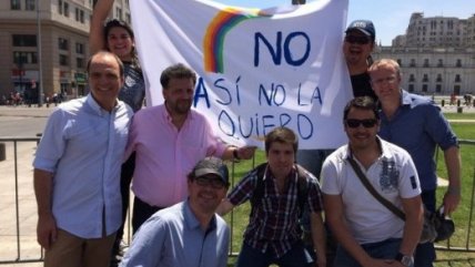 Alianza marchó con apoderados contra la reforma educacional