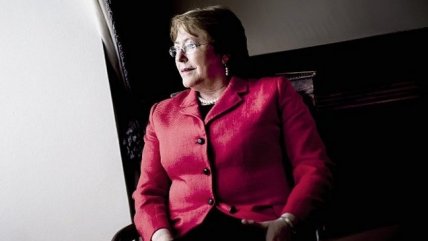  Bachelet defendió planes de reforma constitucional  