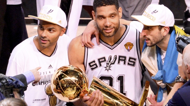 La NBA regresa con los Spurs como favoritos con la amenaza de los Cavaliers