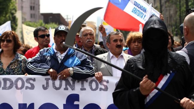 Profesores reiteraron advertencia de paro de 48 horas durante marcha ...