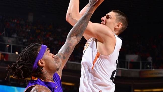 Phoenix Suns le propinó a Los Angeles Lakers su segunda derrota en la temporada