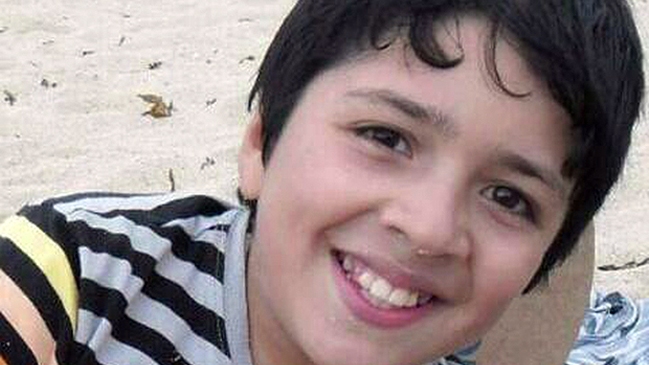 Niño con corazón artificial se encuentra 