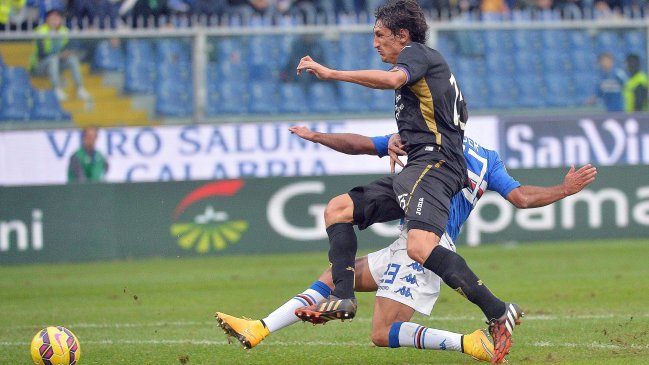 David Pizarro jugó en derrota de Fiorentina ante Sampdoria por la liga italiana