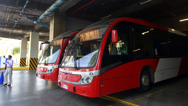 Buses del Transantiago estacionarán dentro del Costanera Center