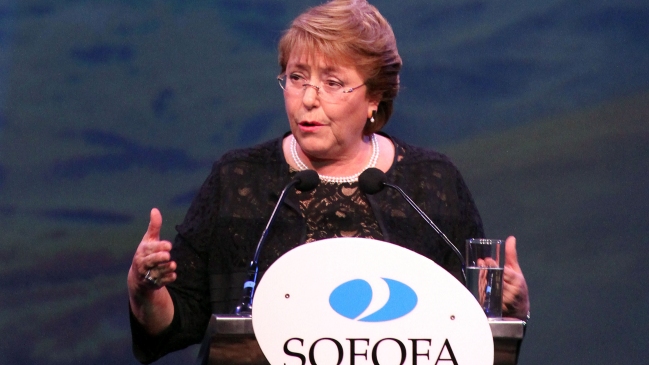 Bachelet descartó ser responsable de un 