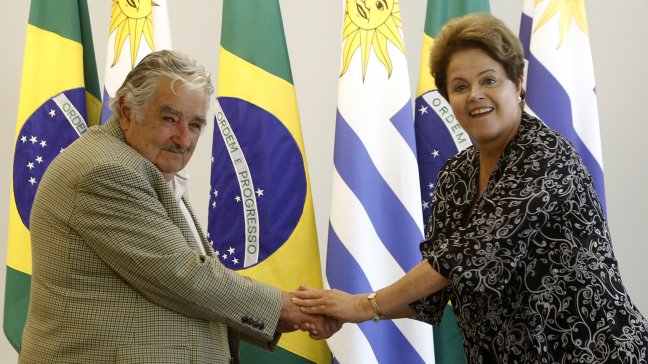 José Mujica viajó a Brasil para felicitar a Dilma Rousseff por su reelección