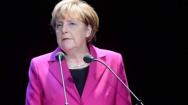 Merkel afirmó que la RDA fue todo menos un Estado de derecho
