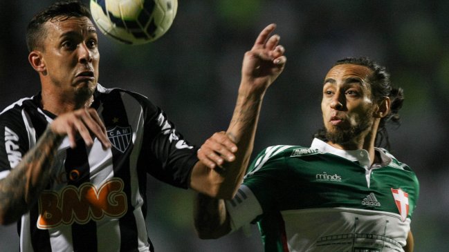 Jorge Valdivia fue titular en derrota de Palmeiras ante Atlético Mineiro