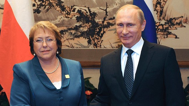  Bachelet se reunió con Vladimir Putin en China  
