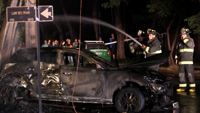 Automotora fue atacada con bombas molotov en Estación Central